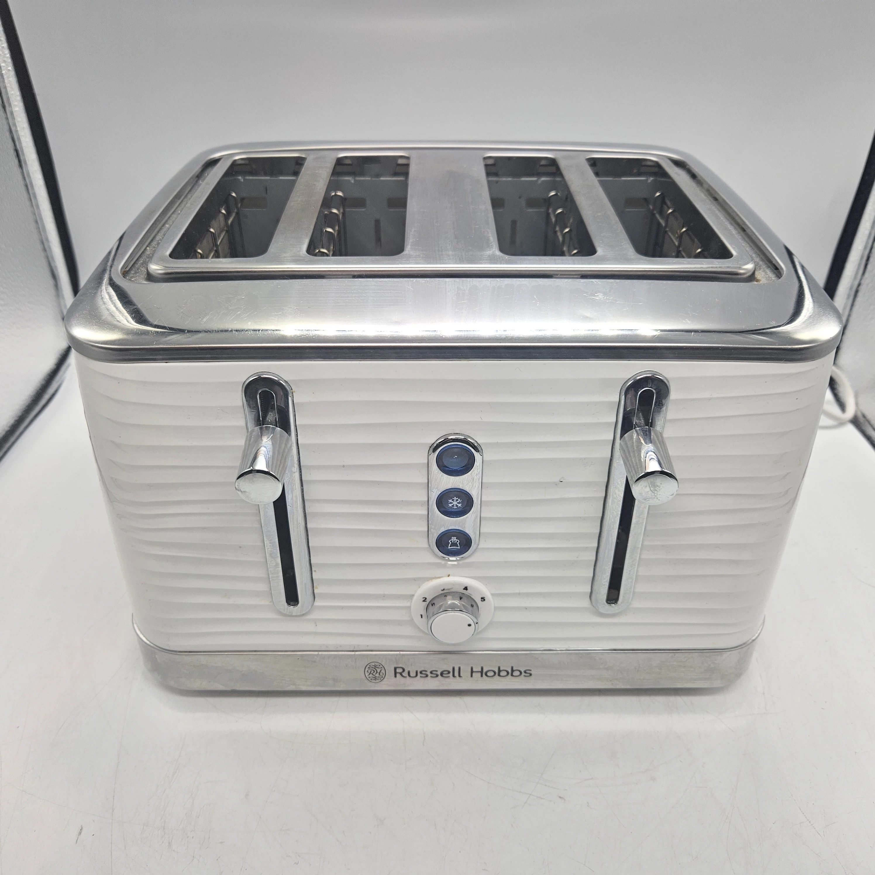 toster-russell-hobbs-24380-bialy-1800-w-3-maja-48-poznan-ska-x