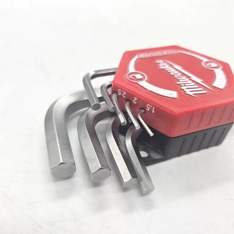 milwaukee-zestaw-imbusow-stan-11323-2