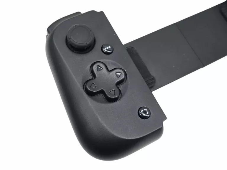 pad-przewodowy-razer-kishi-v2-pudelko-sposob-podlaczenia-210654-2