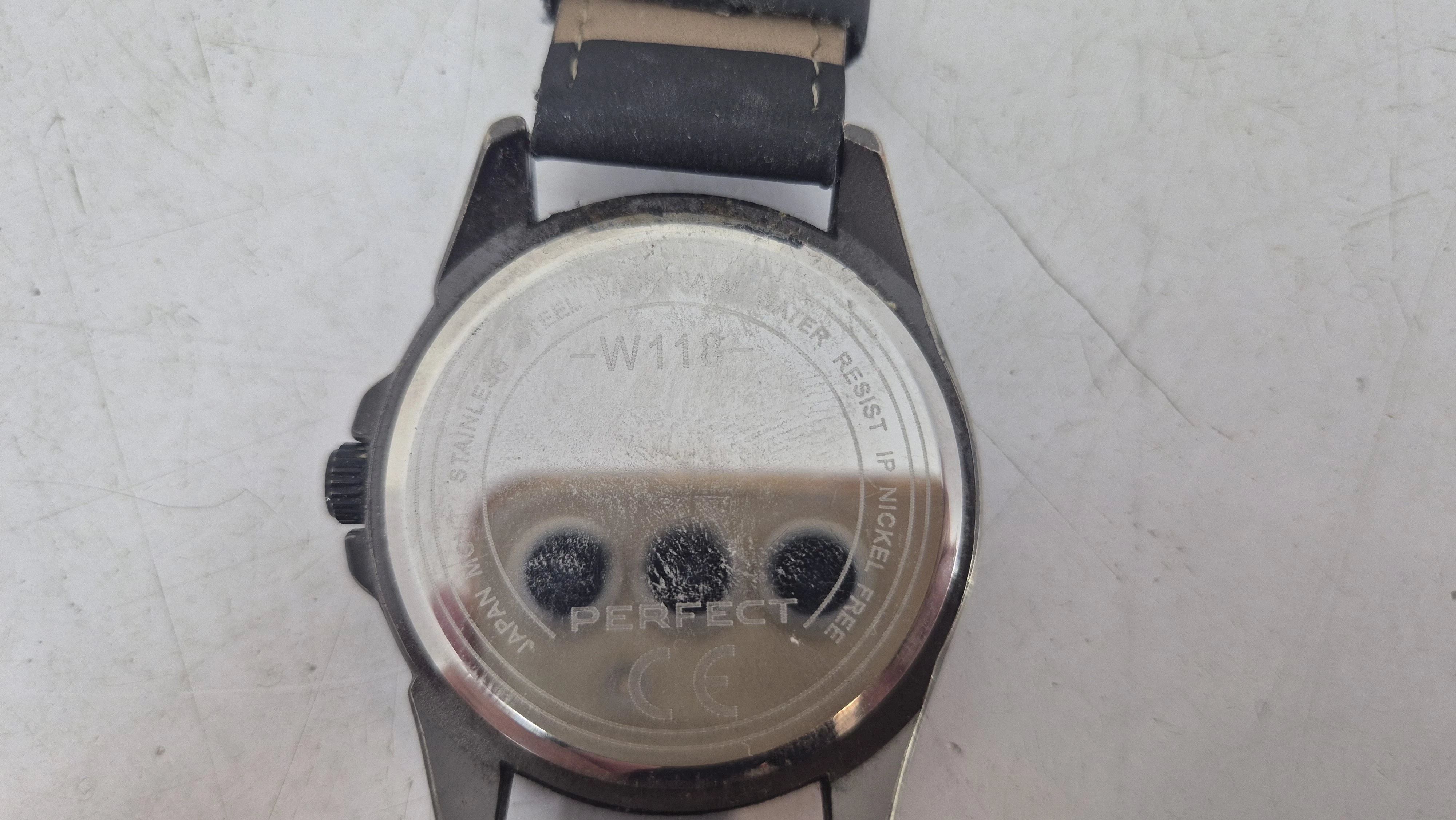 zegarek-perfect-w118-funkcje-220-128