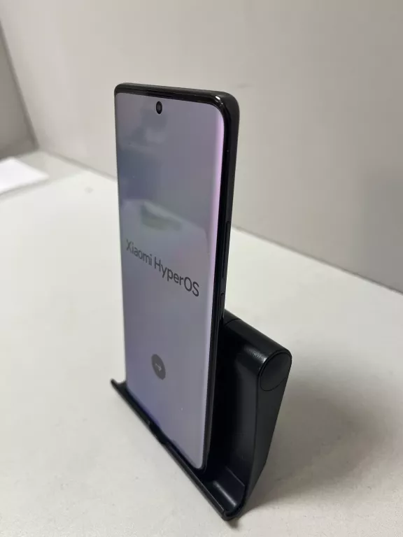 telefon-xiaomi-redmi-note-14-pro-5g-z-fioletowej-sieci-przekatna-ekranu-667