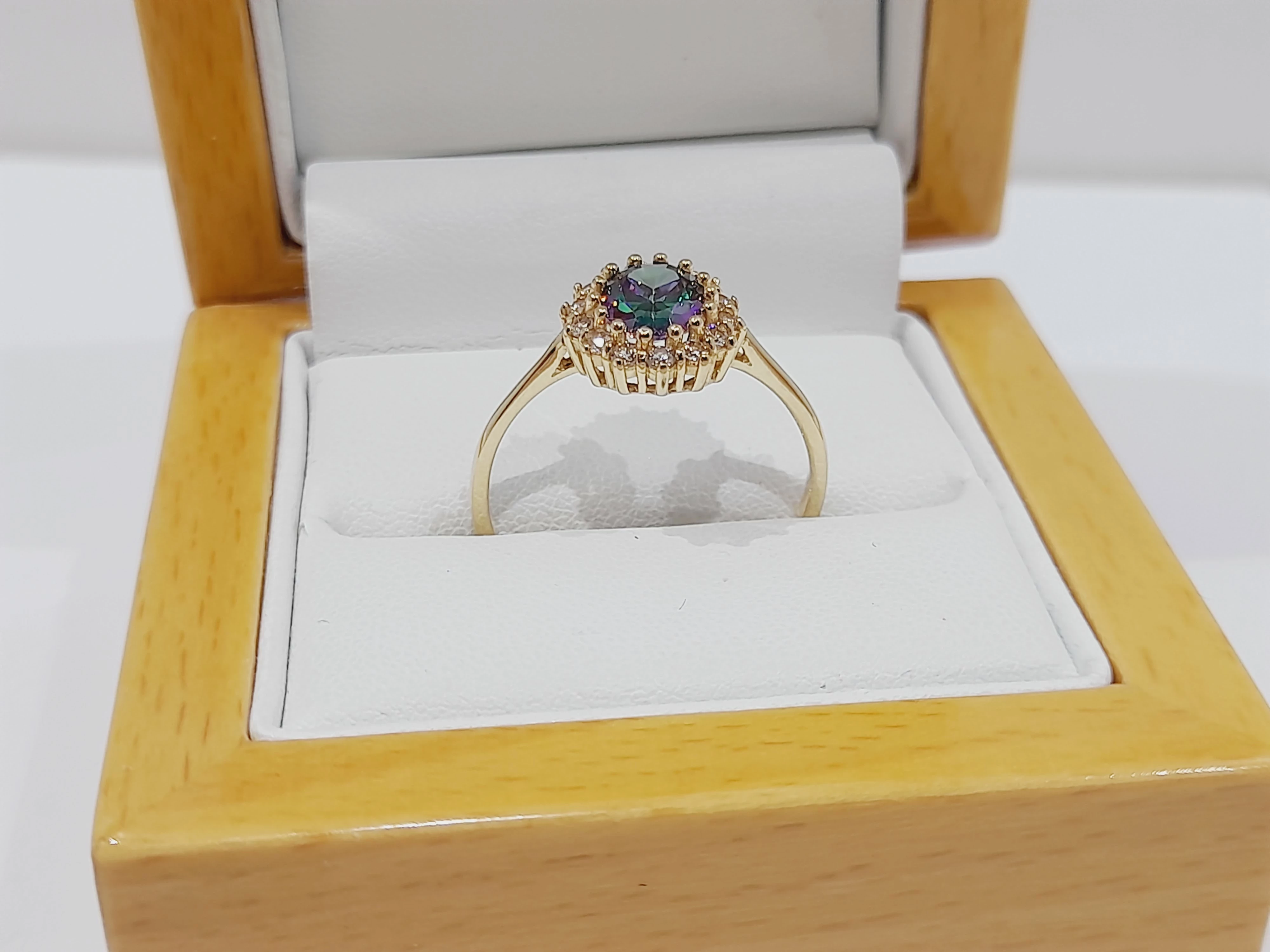 wyrob-jubilerski-piekny-zloty-pierscionek-stan-11323-2