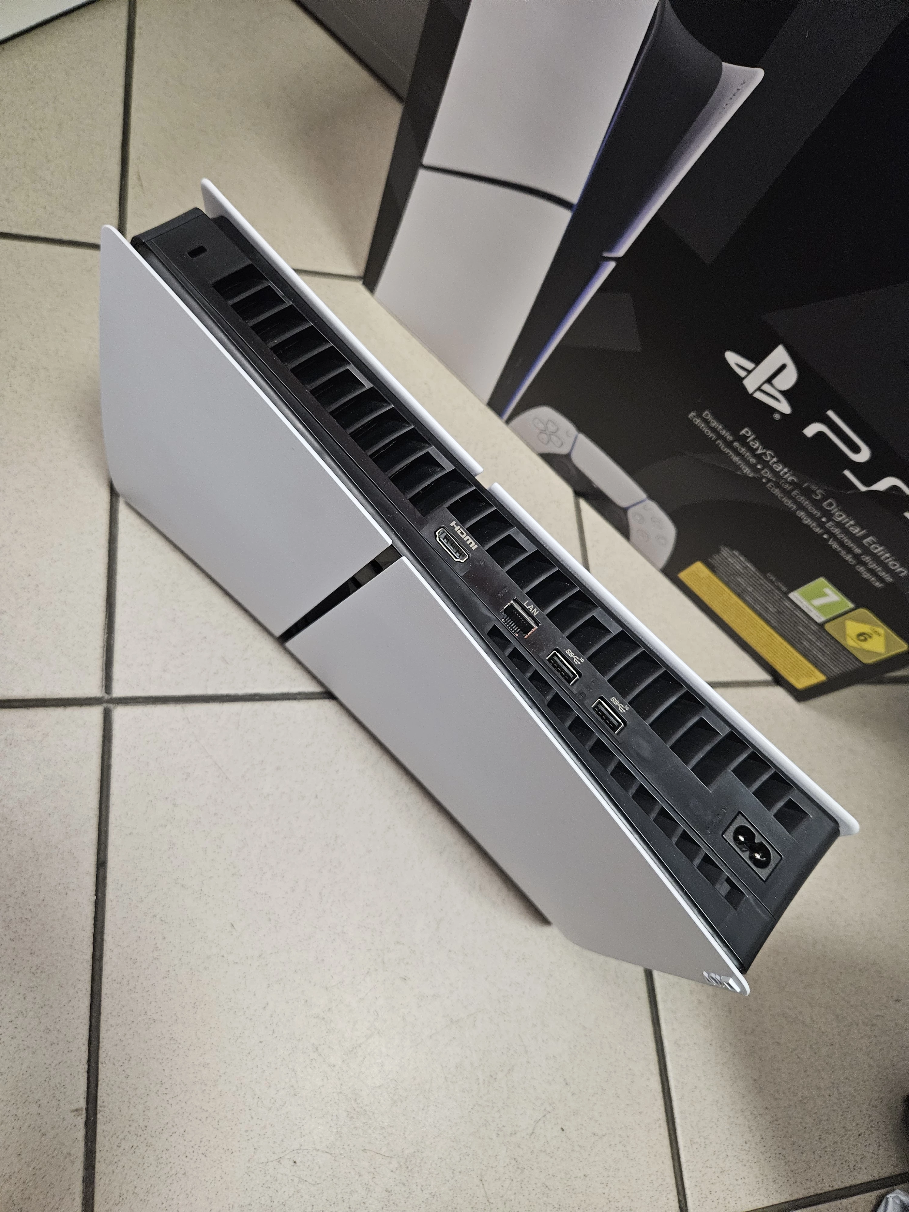 konsola-sony-playstation-5-digital-edition-slim-825-gb-ean-gtin-711719020844