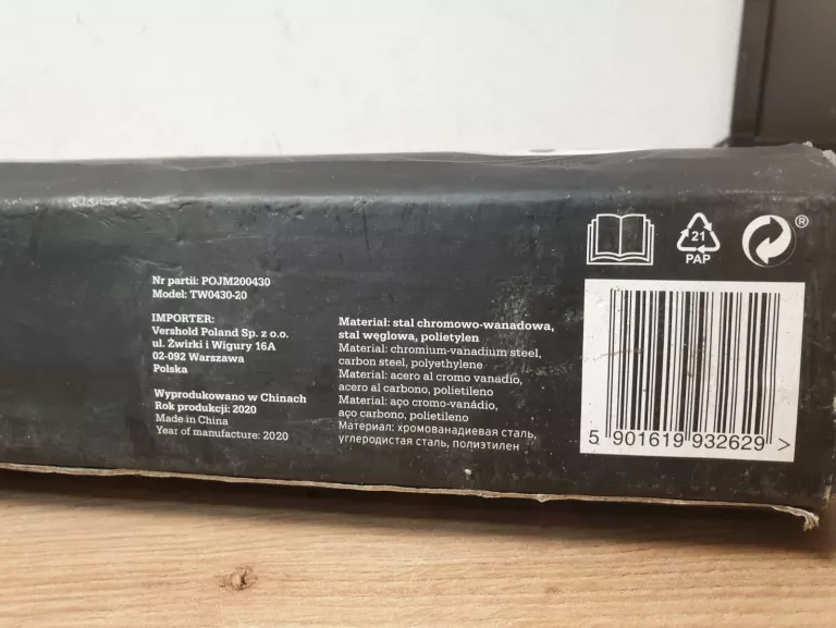 klucz-tw0430-20-klucz-dynamometryczny-niteo-z-nasadkami-28-210-nm-waga-produktu-z-opakowaniem-jednostkowym-1000