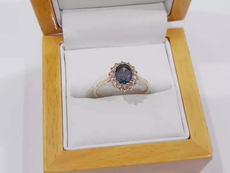 wyrob-jubilerski-piekny-zloty-pierscionek-rodzaj-2205-2