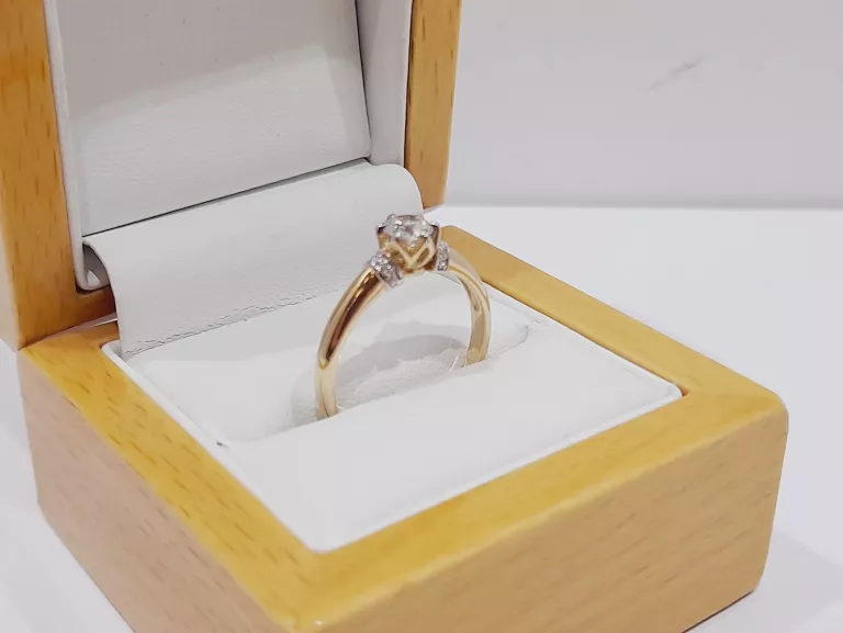 wyrob-jubilerski-piekny-zloty-pierscionek-rodzaj-2205-2