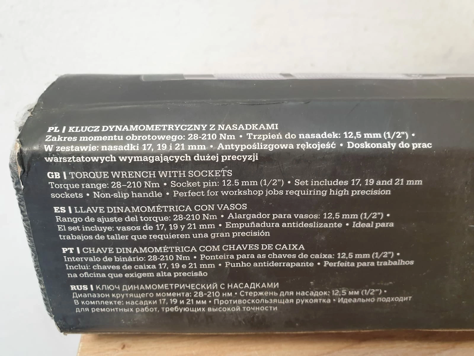 klucz-tw0430-20-klucz-dynamometryczny-niteo-z-nasadkami-28-210-nm-stan-11323-2