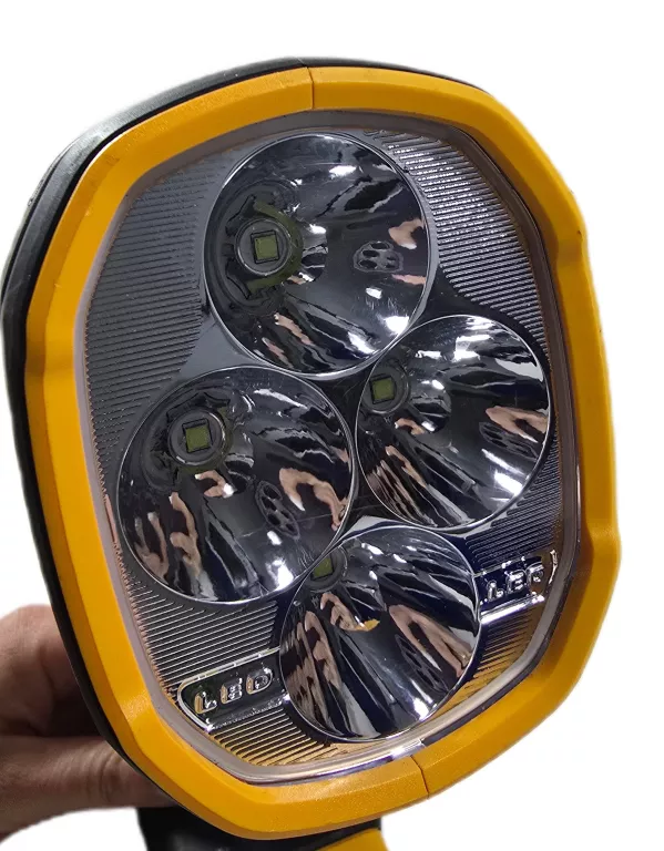 latarka-dewalt-dcl043-super-stan-waga-produktu-z-opakowaniem-jednostkowym-064