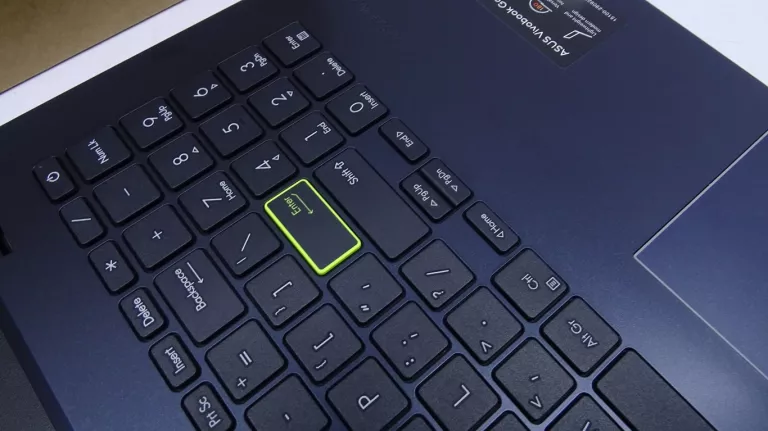 laptop-asus-vivobook-go-1415-e510k-4128gb-win11-przekatna-ekranu-1560