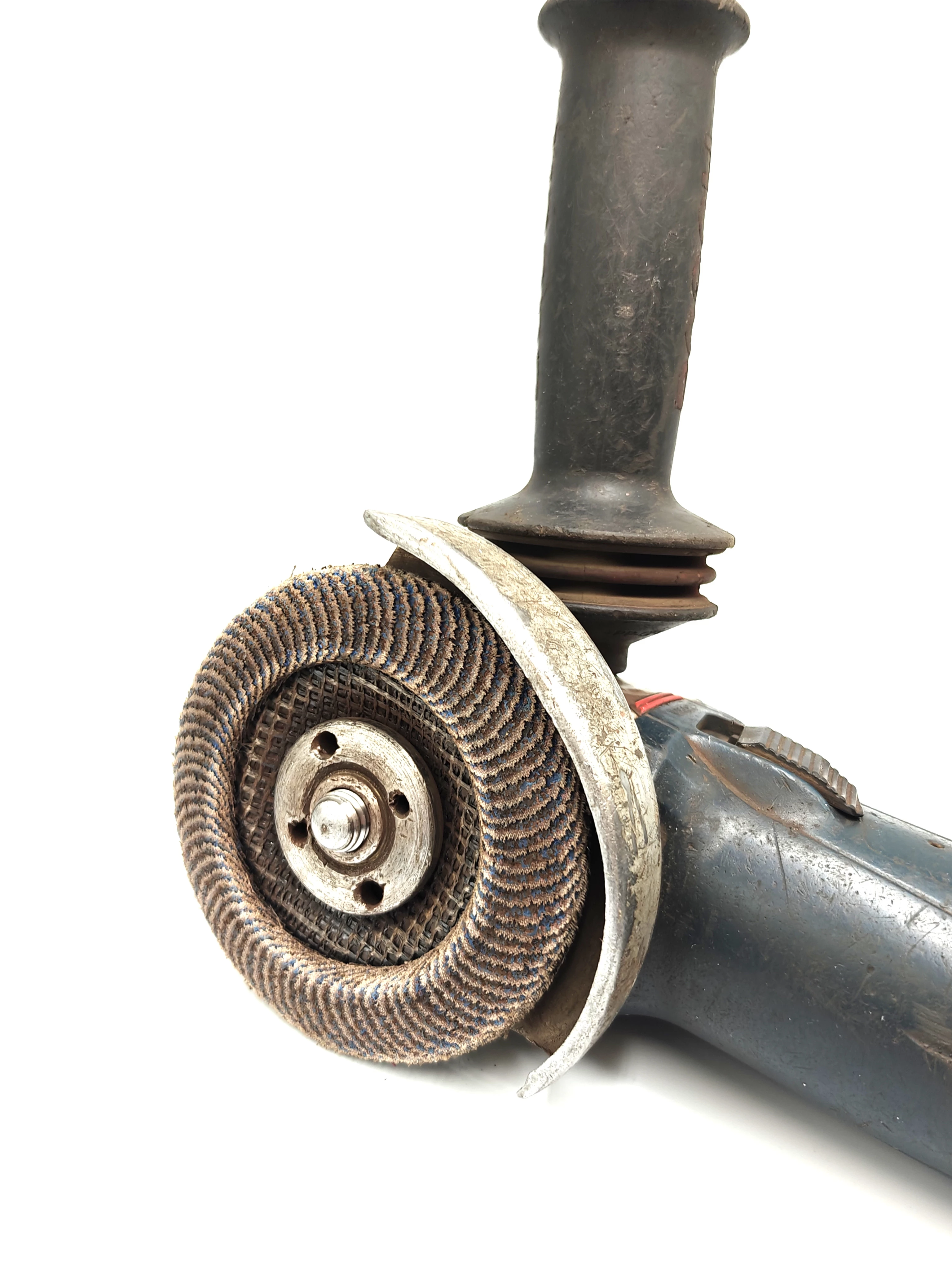 szlifierka-bosch-z-regulacja-rodzaj-zasilania-128529-2