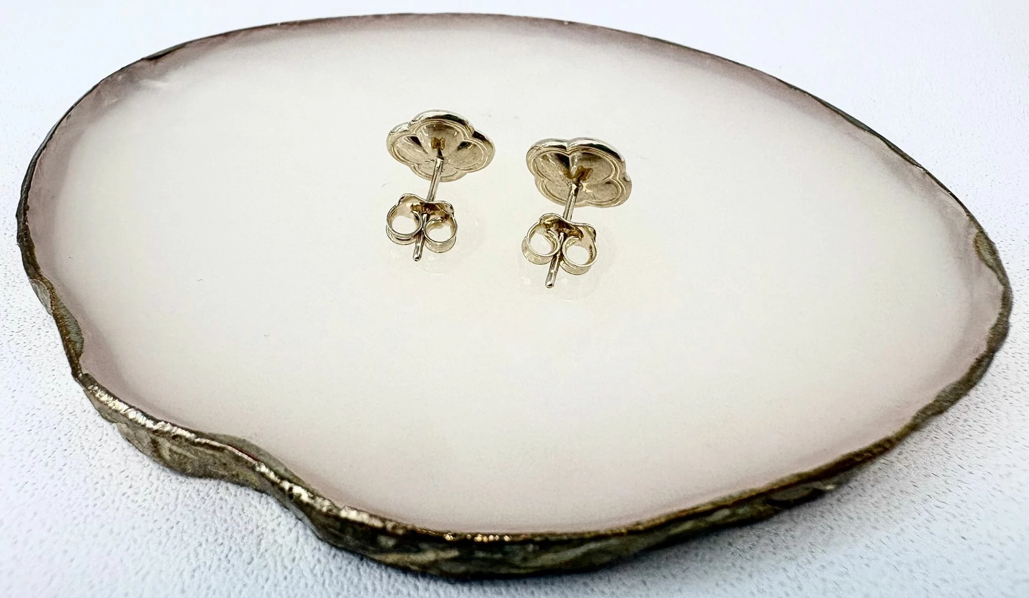 przepiekne-zlote-kolczyki-sztyfty-koniczynki-pr585-123gr-a-ean-gtin-0085971595137