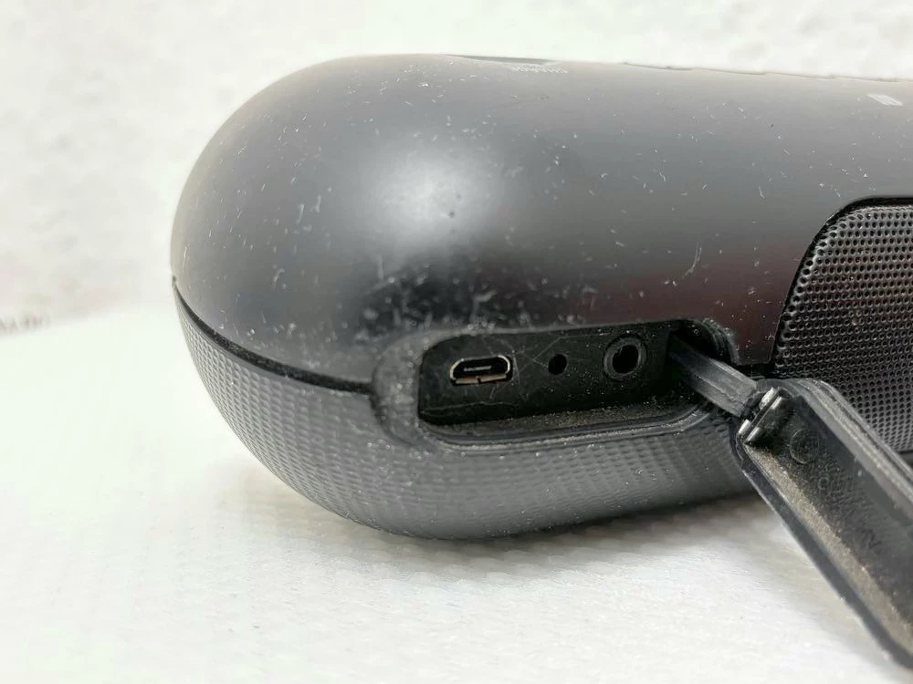 glosnik-bluetooth-sony-srs-xb20-zasilanie-209202-1769478