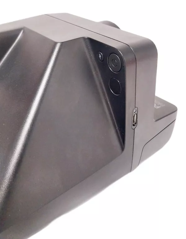 aparat-polaroid-now-black-cechy-dodatkowe-kolor-czarny