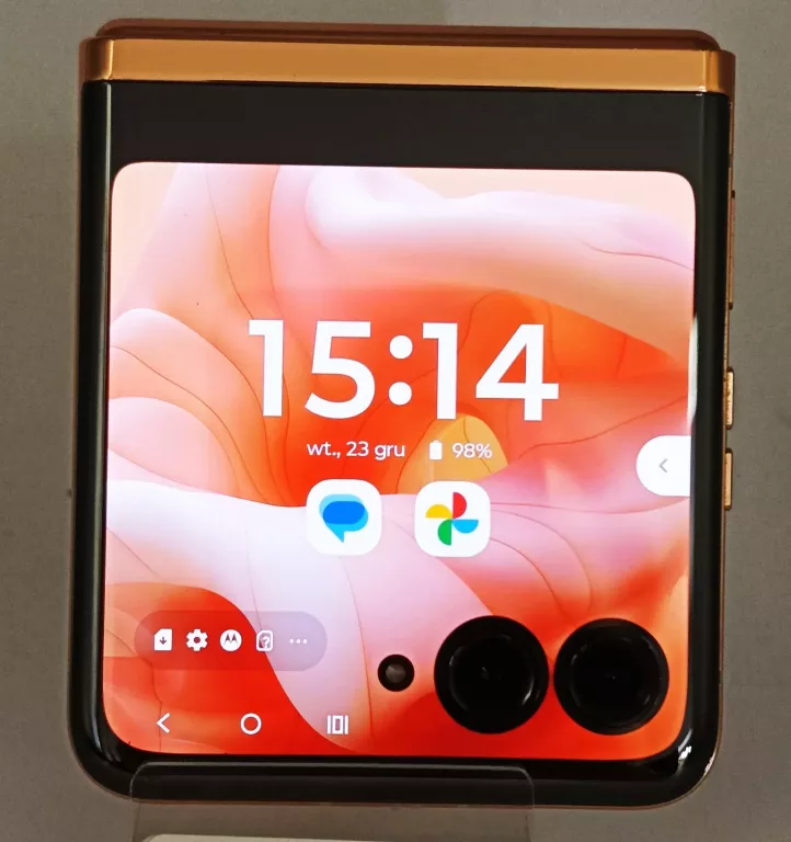 telefon-motorola-razr-40-ultra-pudelko-kabel-kolor-249512-1647417