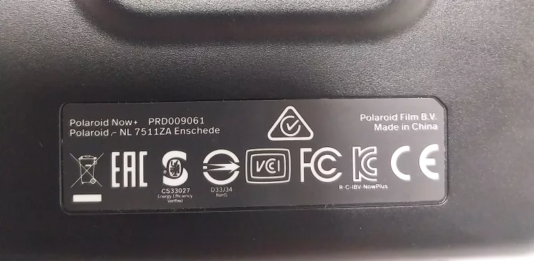 aparat-polaroid-now-black-waga-produktu-z-opakowaniem-jednostkowym-02