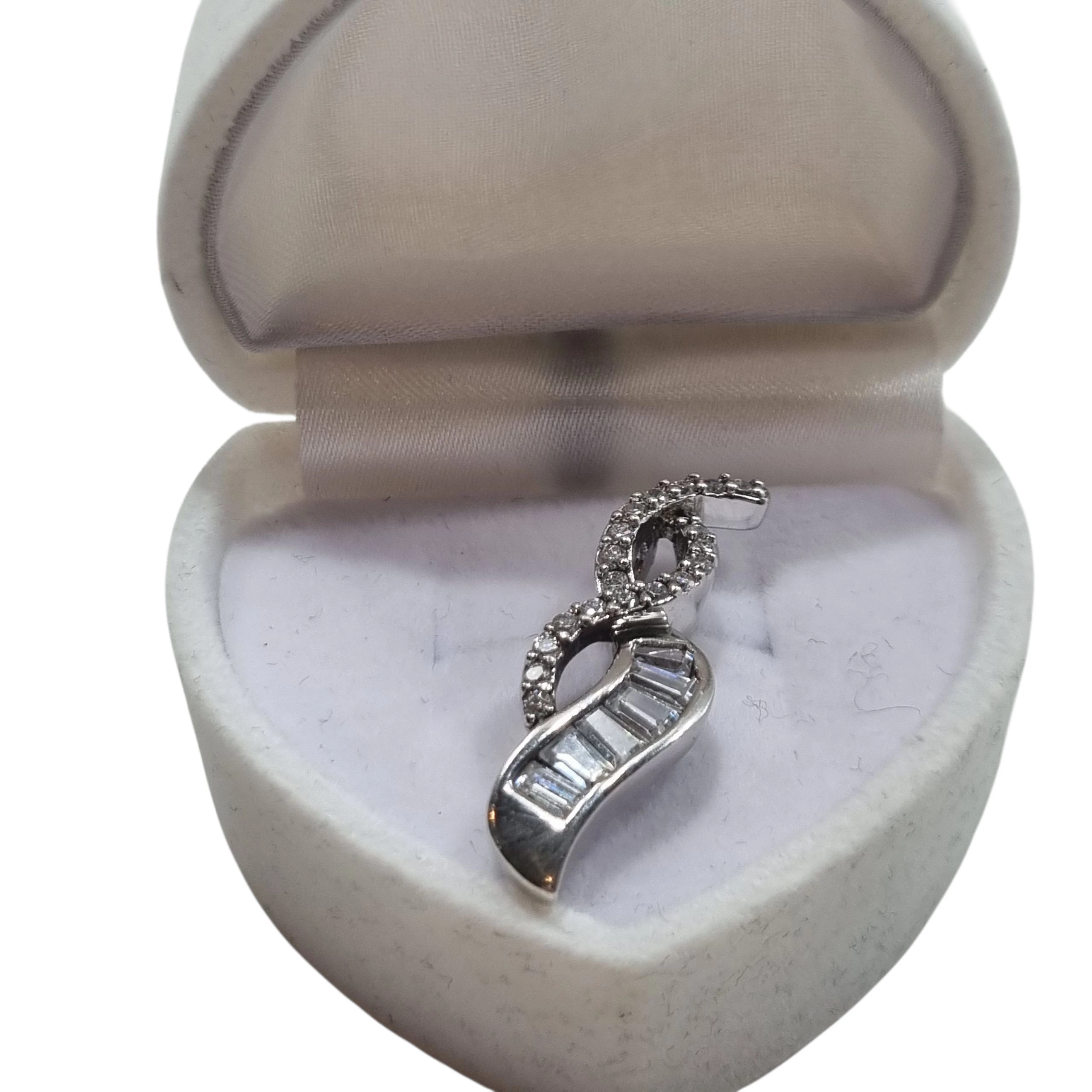 srebrna-zawieszka-364g-925-ostrowskiego-1-wroclaw