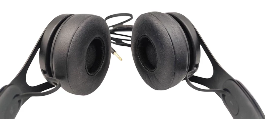 sluchawki-przewodowe-beats-ep-nauszne-czarne-marka-248811-1998116