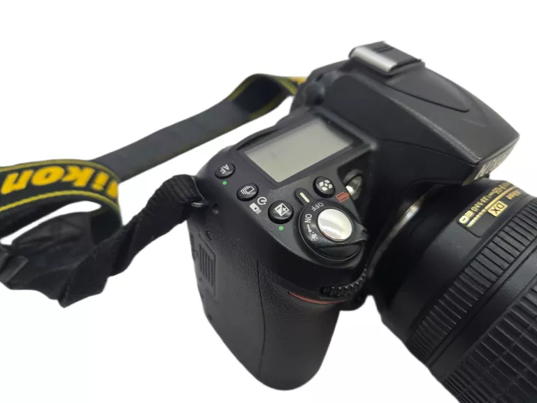 lustrzanka-nikon-d90-obiektyw-nikon-dx-af-s-nikkor-18-105mm-przekatna-ekranu-300