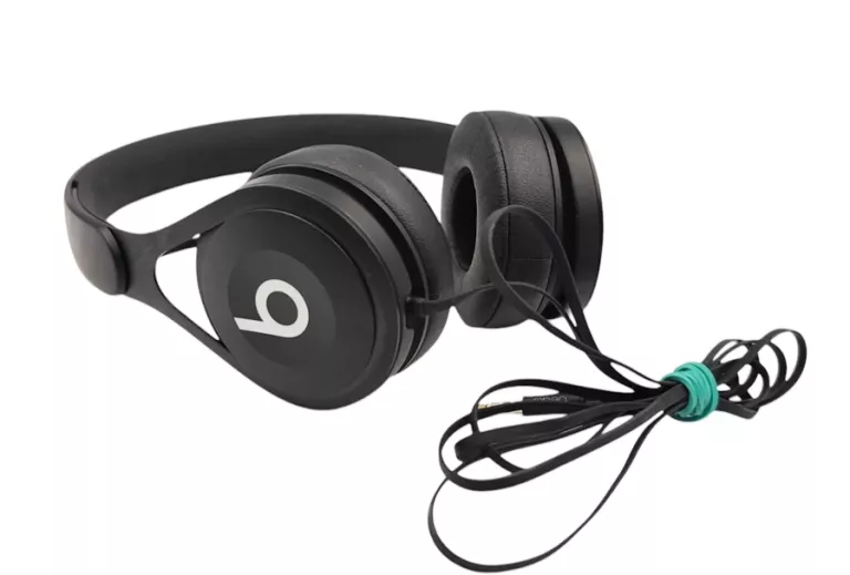 sluchawki-przewodowe-beats-ep-nauszne-czarne-kolor-dominujacy-129357-3