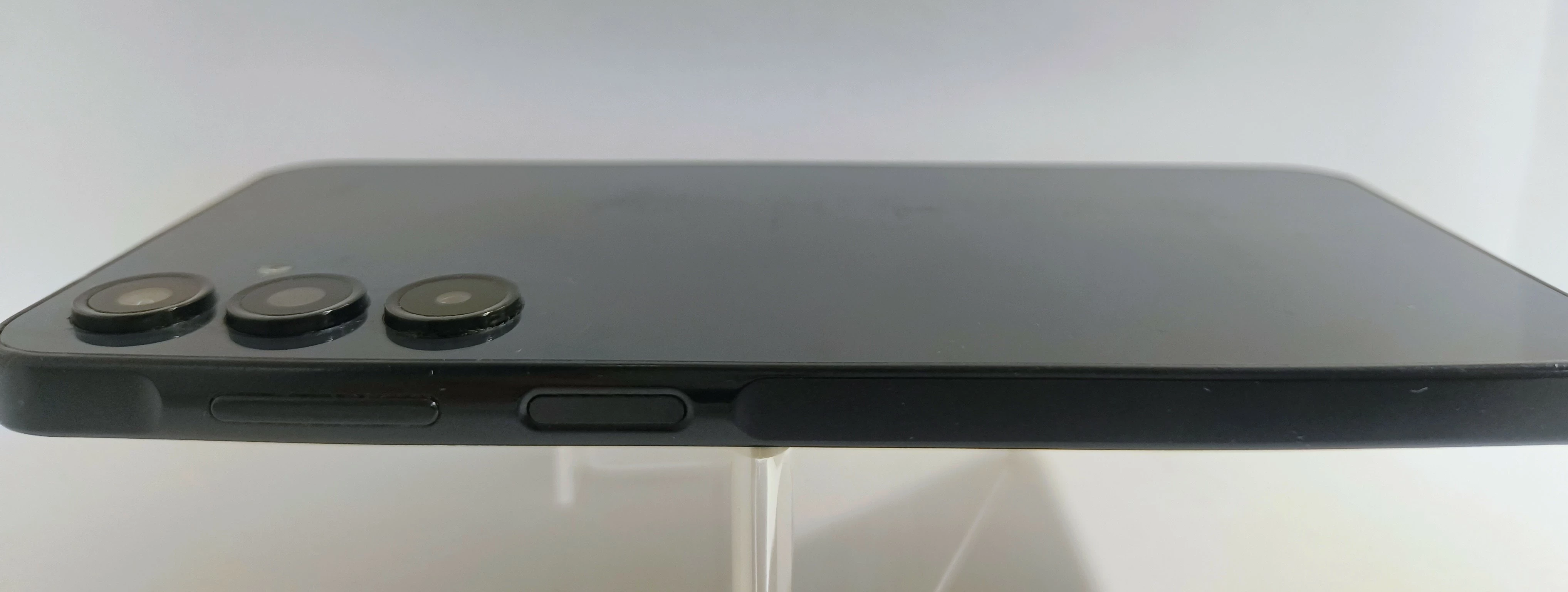 telefon-samsung-galaxy-a16-5g-4128-gb-czarny-wbudowana-pamiec-202869-214189