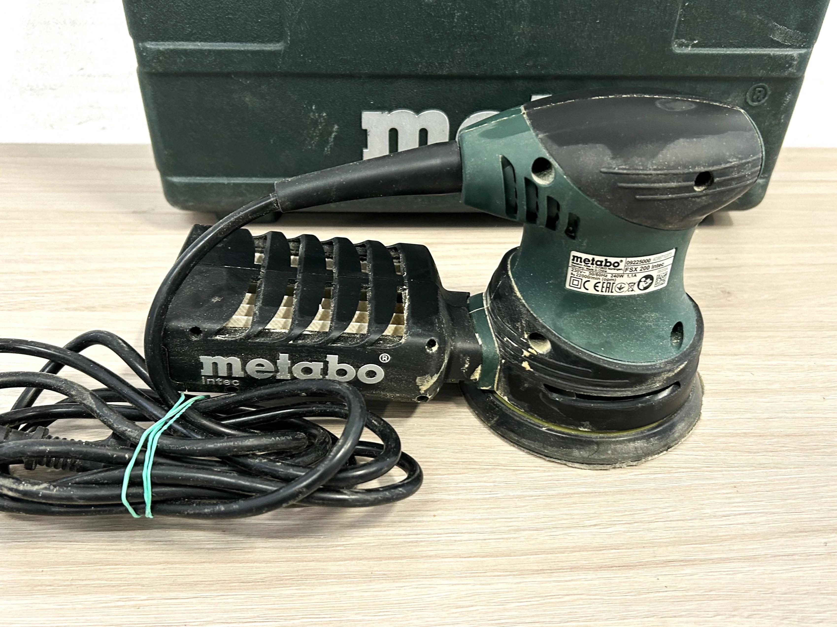 szlifierka-mimosrodowa-metabo-fsx-200-intec-stan-11323-2