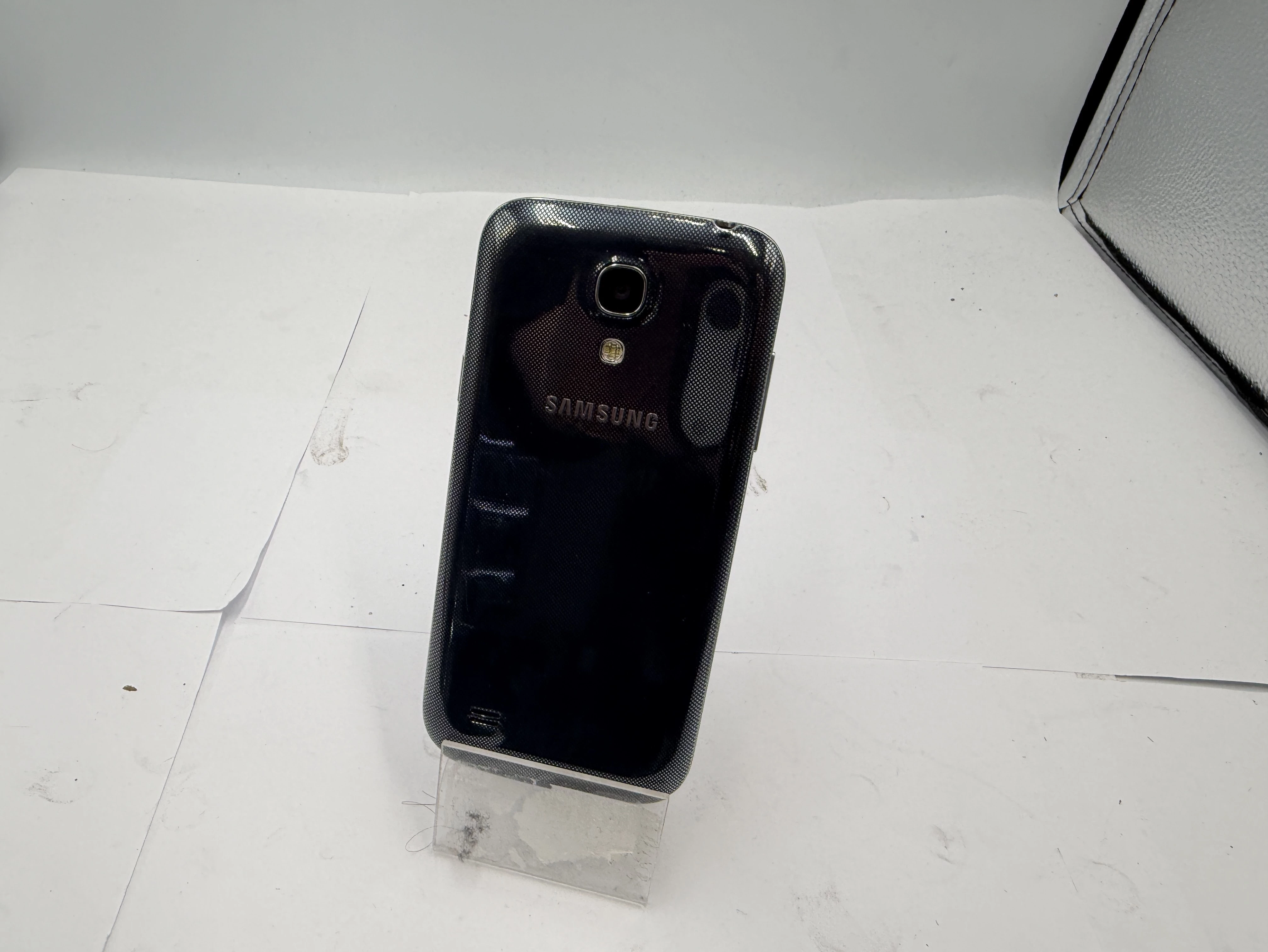 telefon-samsung-galaxy-s4-mini-gt-i9195-8gb-ean-gtin-8806085679382