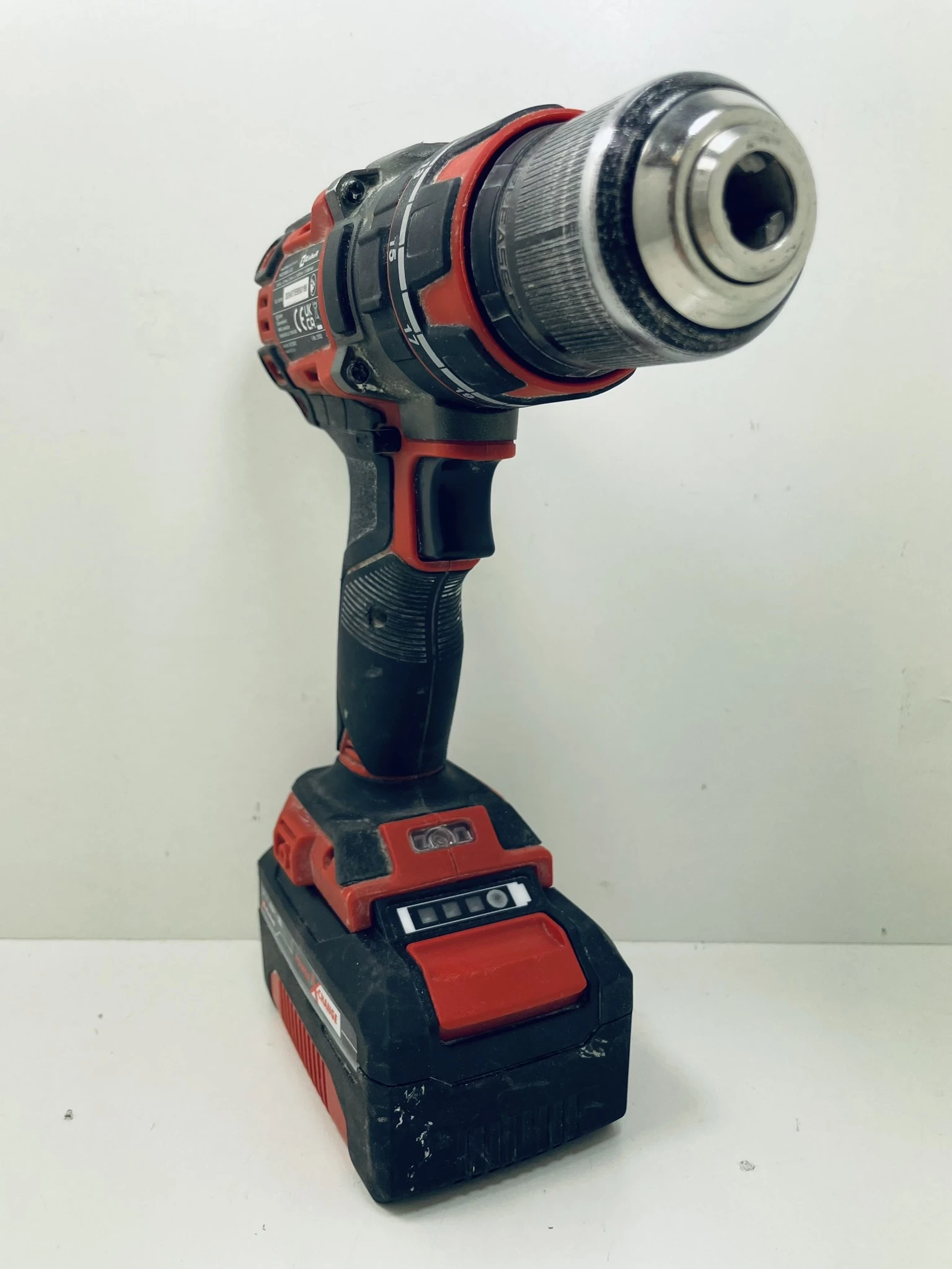 wkretarka-einhell-te-cd-1850-li-walizka-stan-11323-2