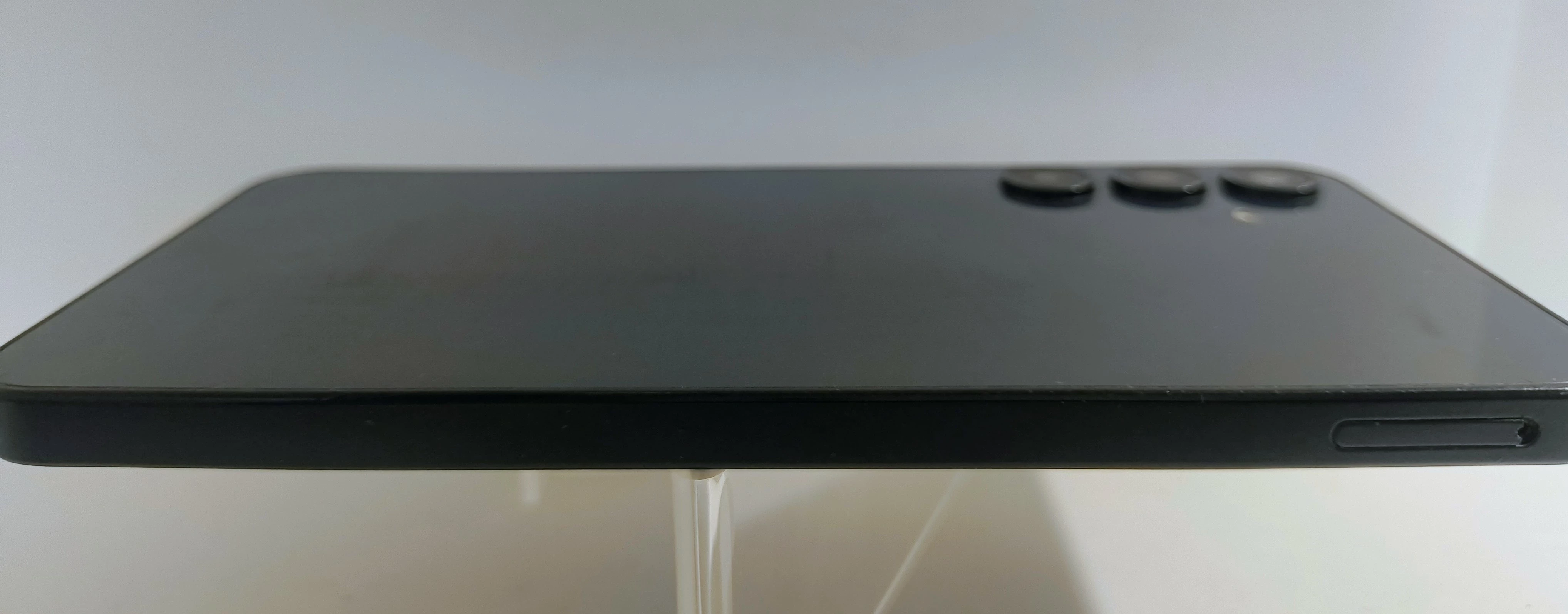 telefon-samsung-galaxy-a16-5g-4128-gb-czarny-przekatna-ekranu-670