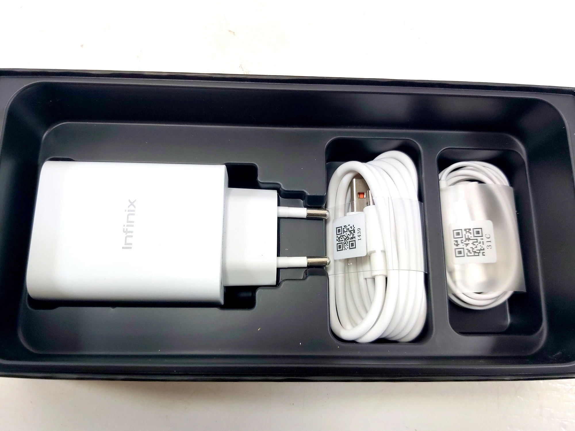 telefon-infinix-hot-40-pro-8256gb-komplet-wbudowana-pamiec-202869-214185