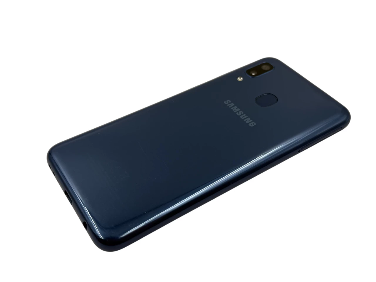 telefon-samsung-galaxy-a20e-3-gb-32-gb-58-3000-mah-lte-przekatna-ekranu-580