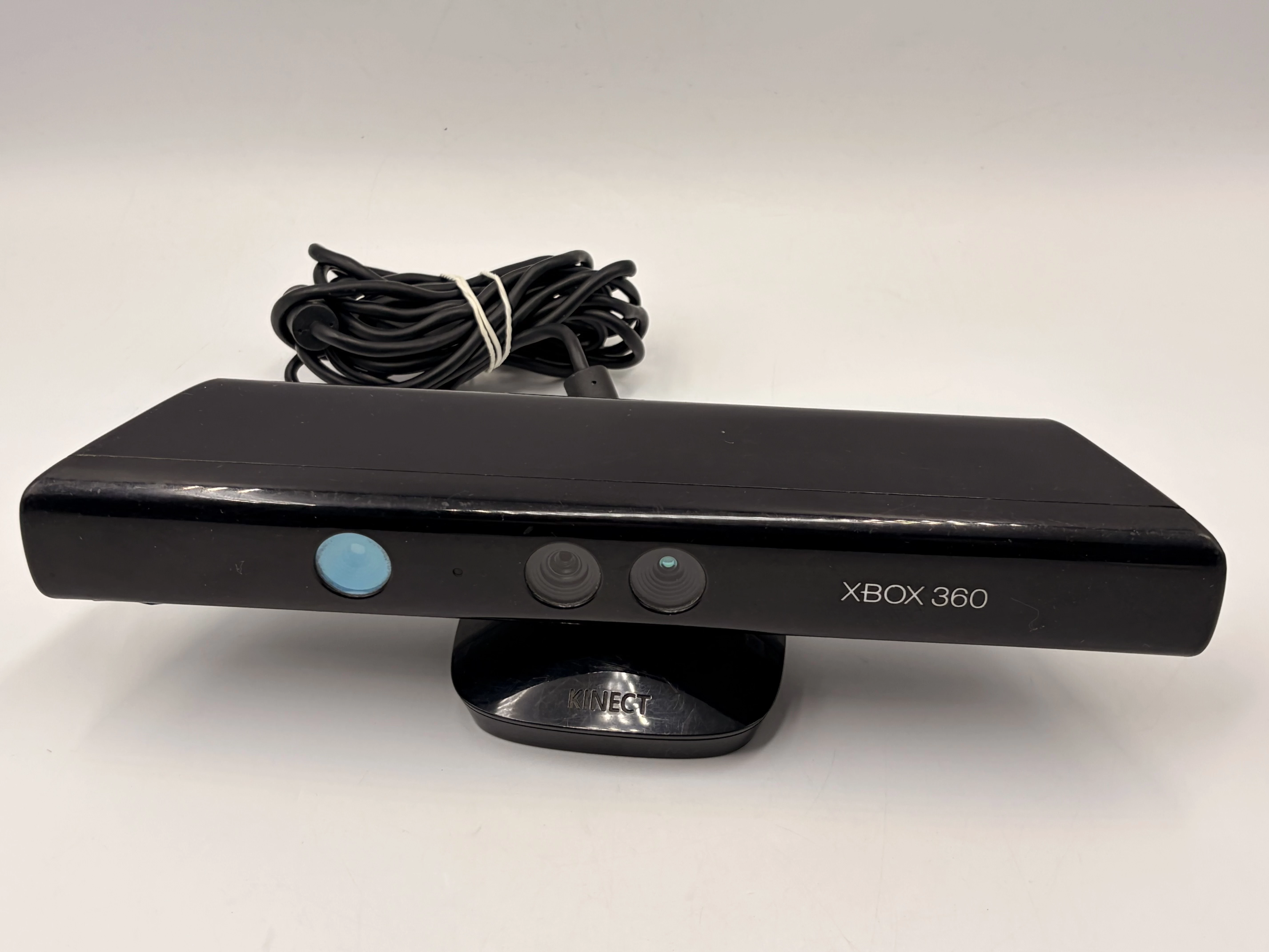 konsola-microsoft-xbox-360-s-250-gb-pad-kinect-kolor-249512-1647413