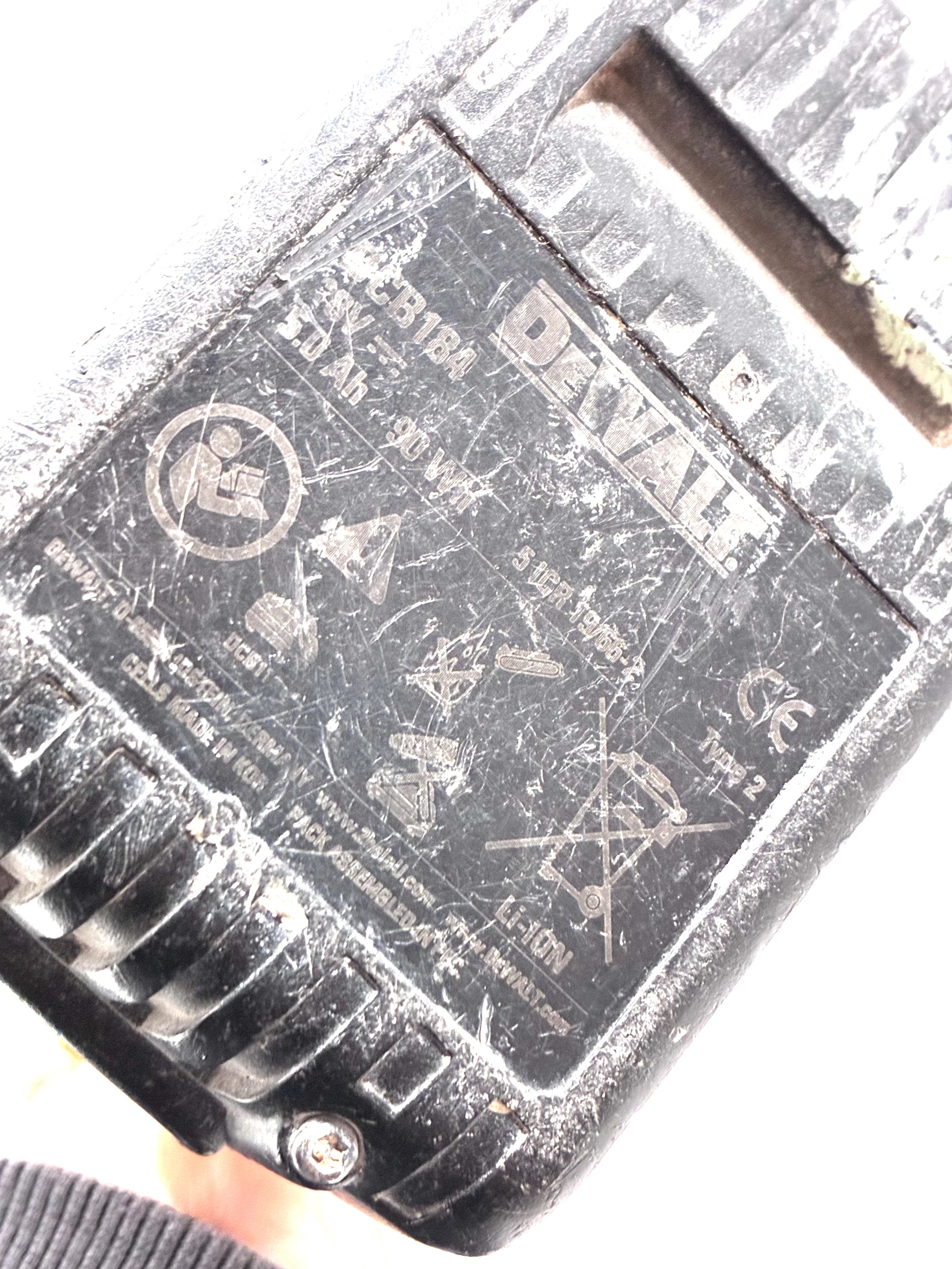 wkretarka-dewalt-dcd778-aku-lad-kod-producenta-dcd778n