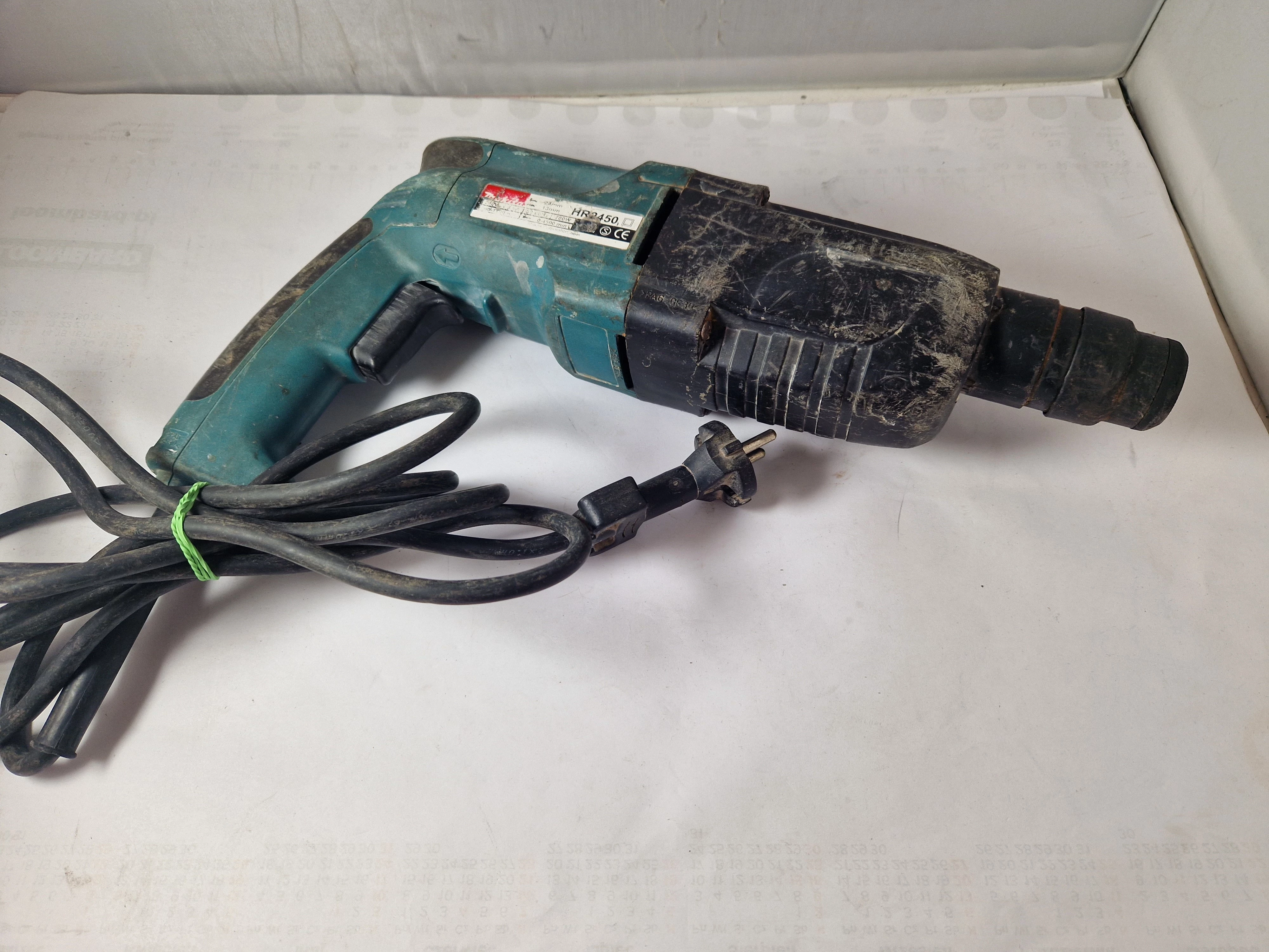 mlotowiertarka-makita-hr2450-maksymalna-moc-78000