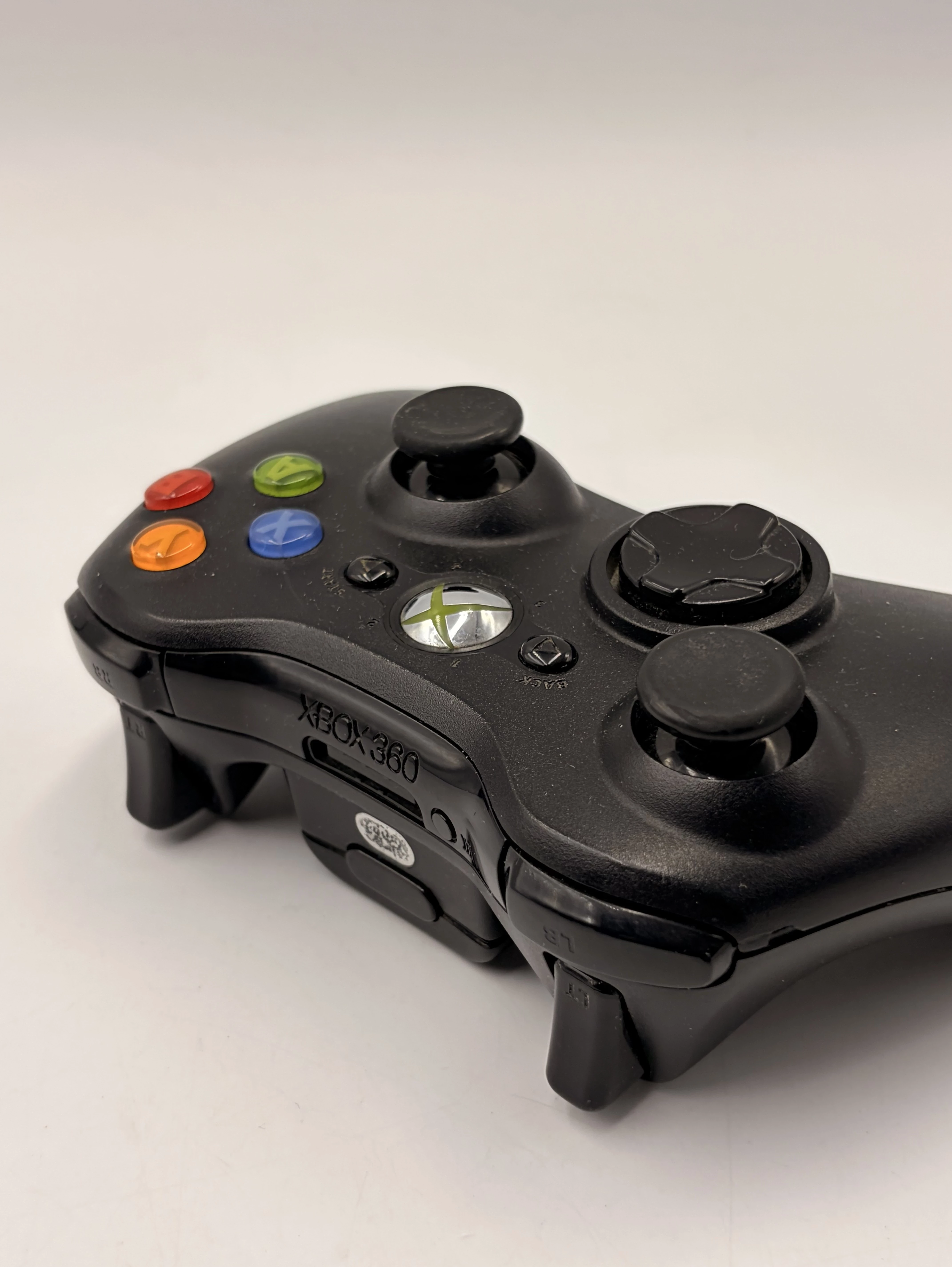 konsola-microsoft-xbox-360-s-250-gb-pad-kinect-komunikacja-205986-1