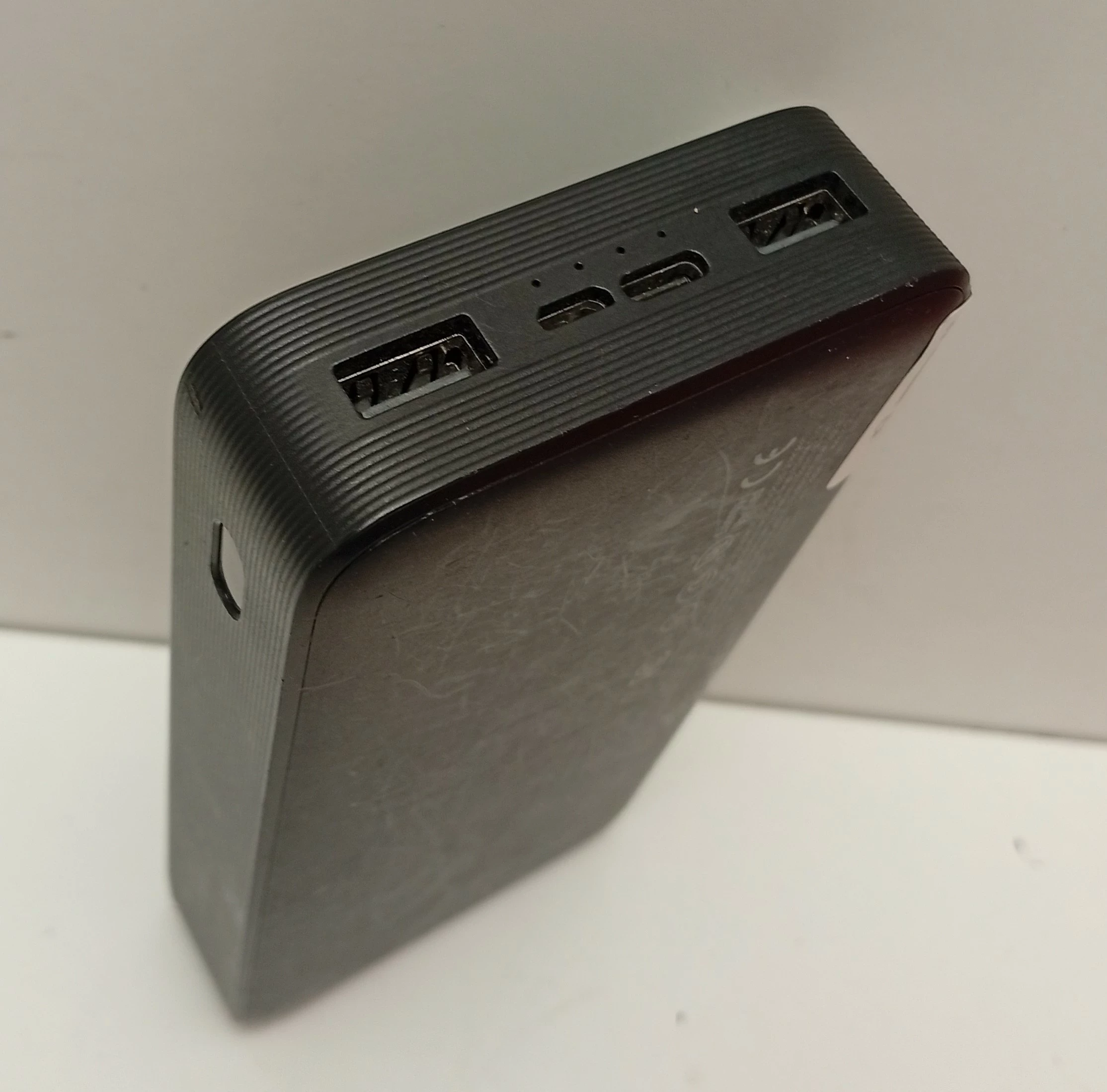 powerbank-redmi-20-000-mah-stan-11323-2