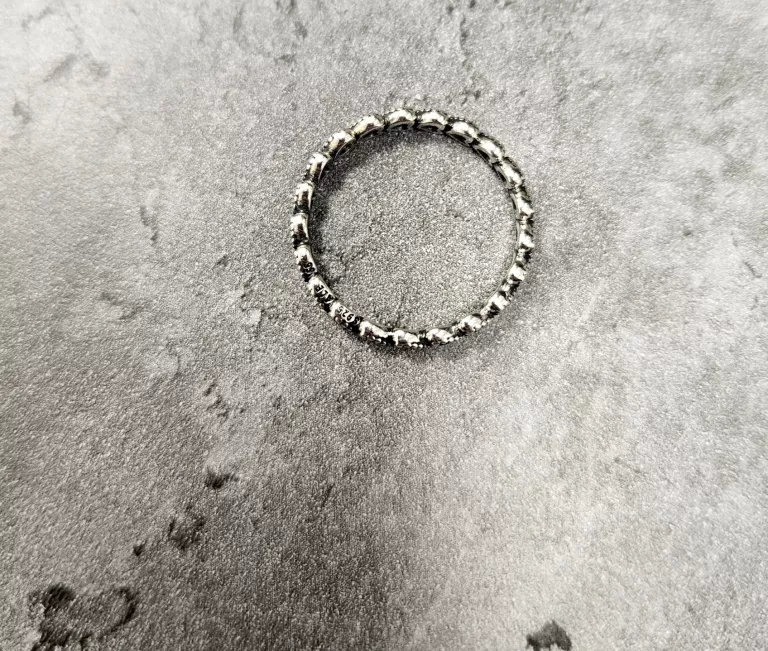 srebro-inny-wyrob-jubilerski-uzywany-srebrny-pierscionek-serca-ean-gtin-5903772041538