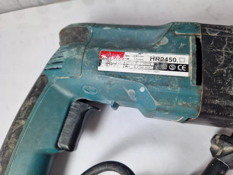 mlotowiertarka-makita-hr2450-energia-udaru-270