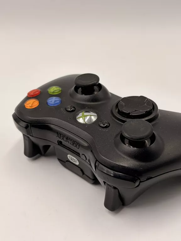 konsola-microsoft-xbox-360-s-250-gb-pad-kinect-komunikacja-205986-1