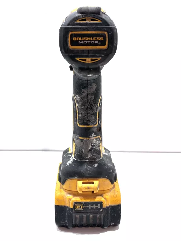 wkretarka-dewalt-dcd778-aku-lad-pojemnosc-akumulatora-000