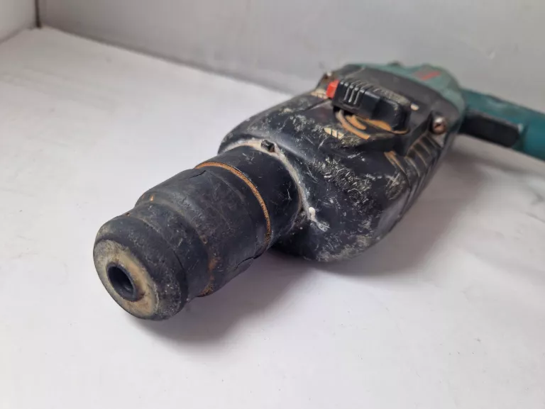 mlotowiertarka-makita-hr2450-stan-11323-2