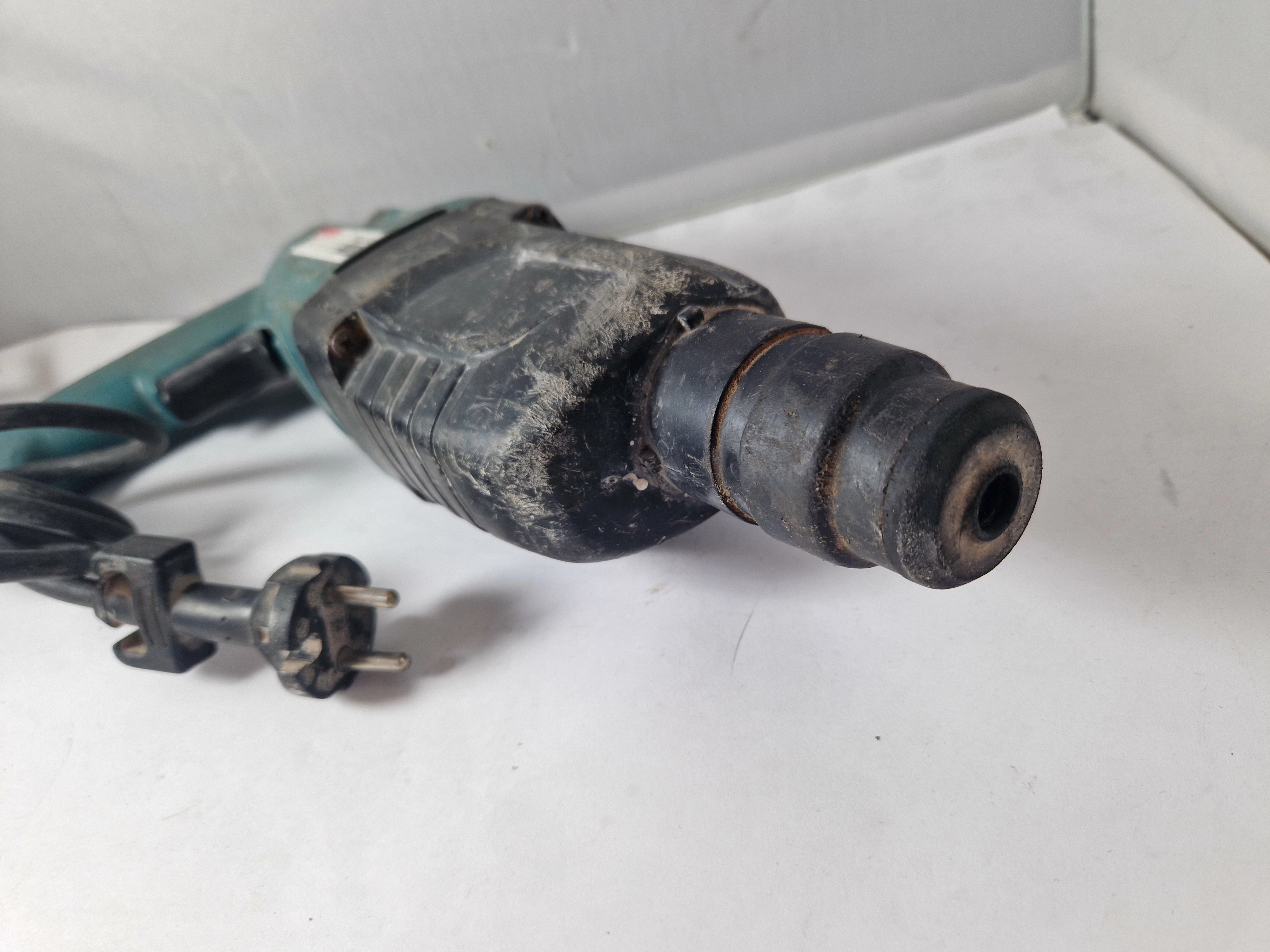 mlotowiertarka-makita-hr2450-predkosc-obrotowa-1100