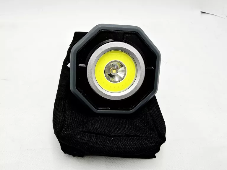 lampa-robocza-werckmann-z-podstawa-regulowana-boleslawa-chrobrego-8-pszczyna-milz-2