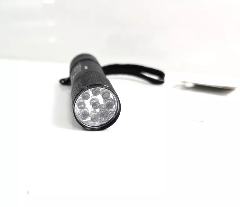 latarka-klasyczna-kodak-46-lm-led-poludniowa-38-przezmierowo-ska