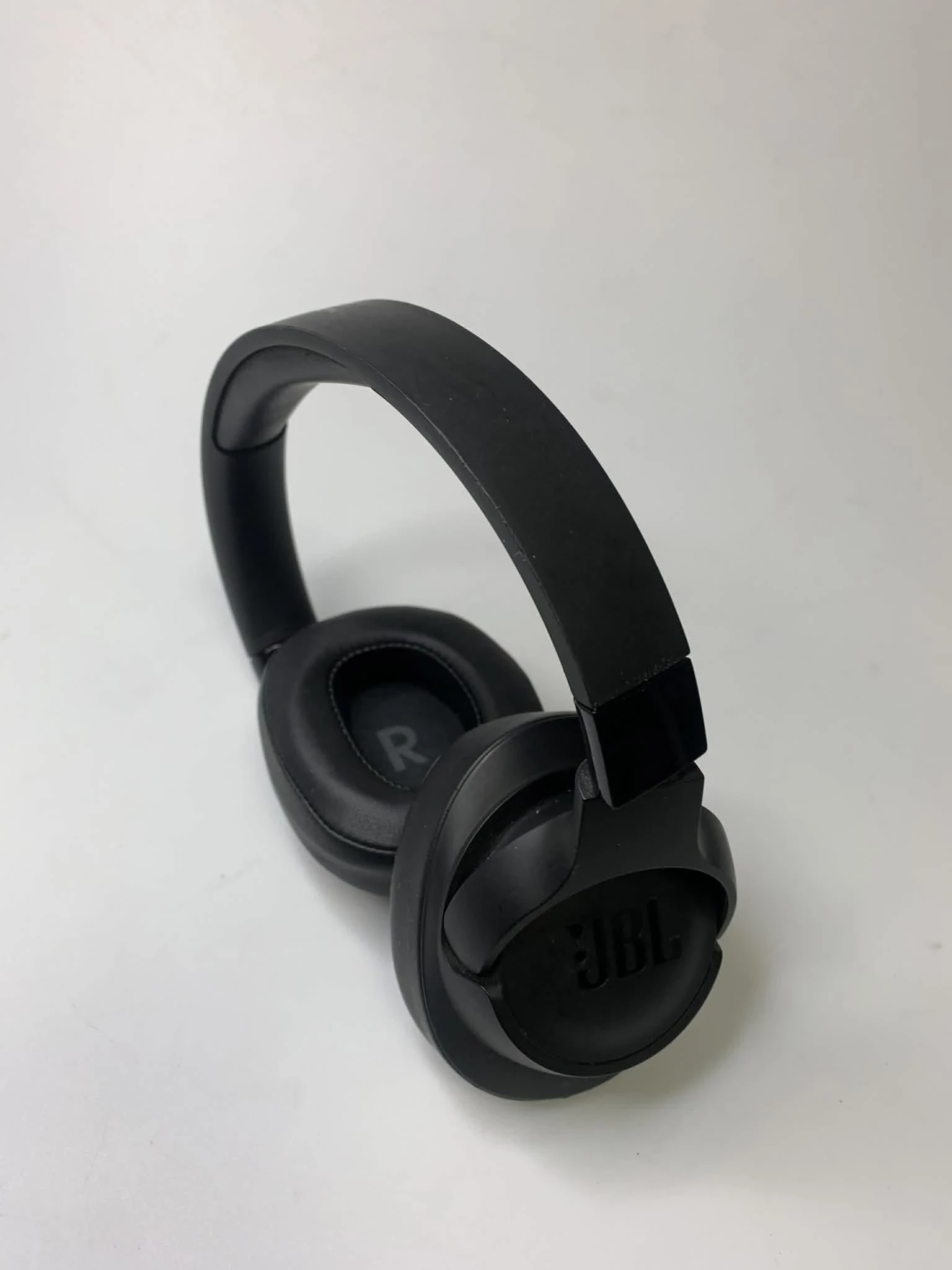 sluchawki-jbl-tune-760nc-stan-11323-2