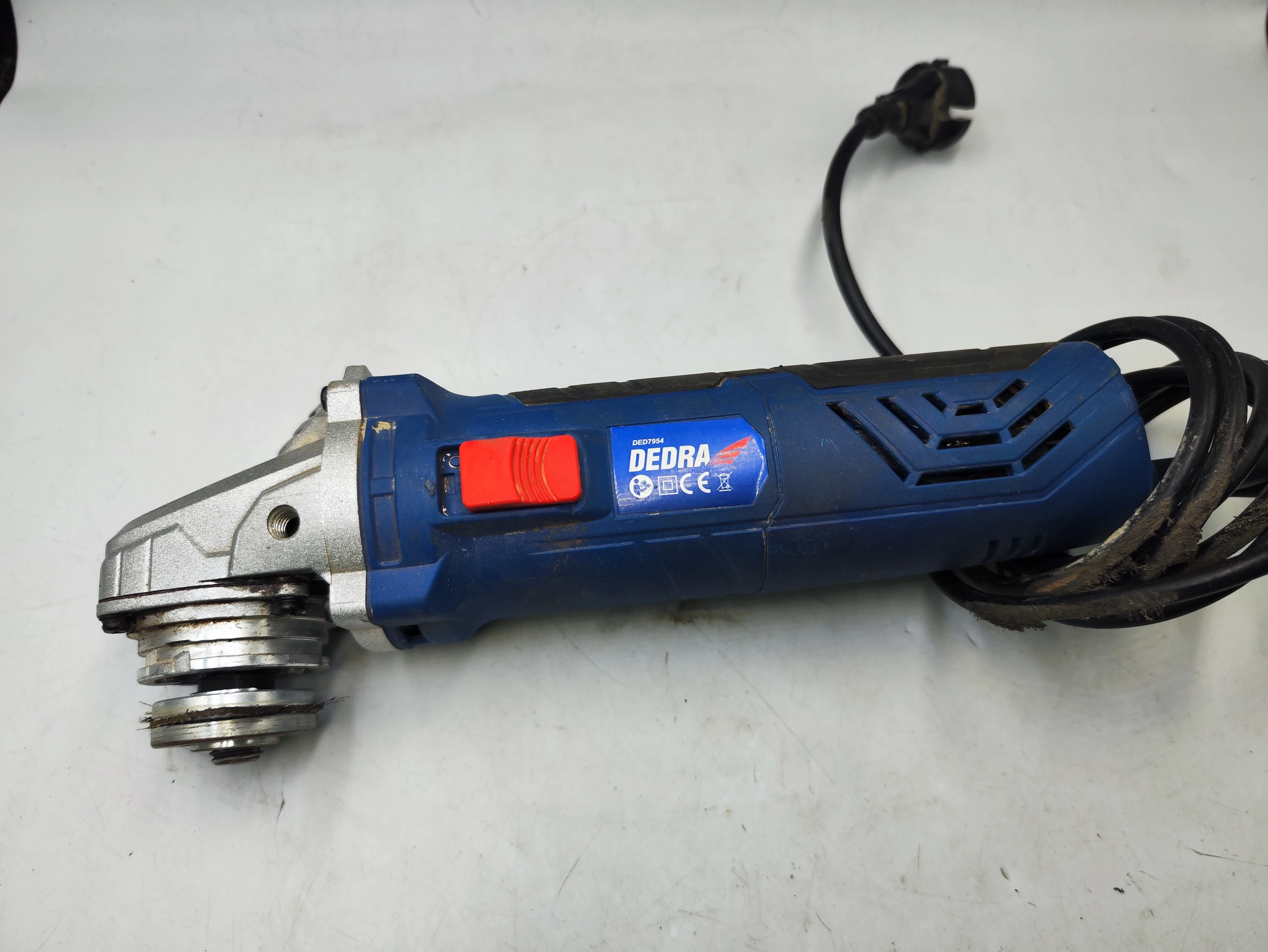 szlifierka-katowa-dedra-ded7954-rodzaj-zasilania-128529-2