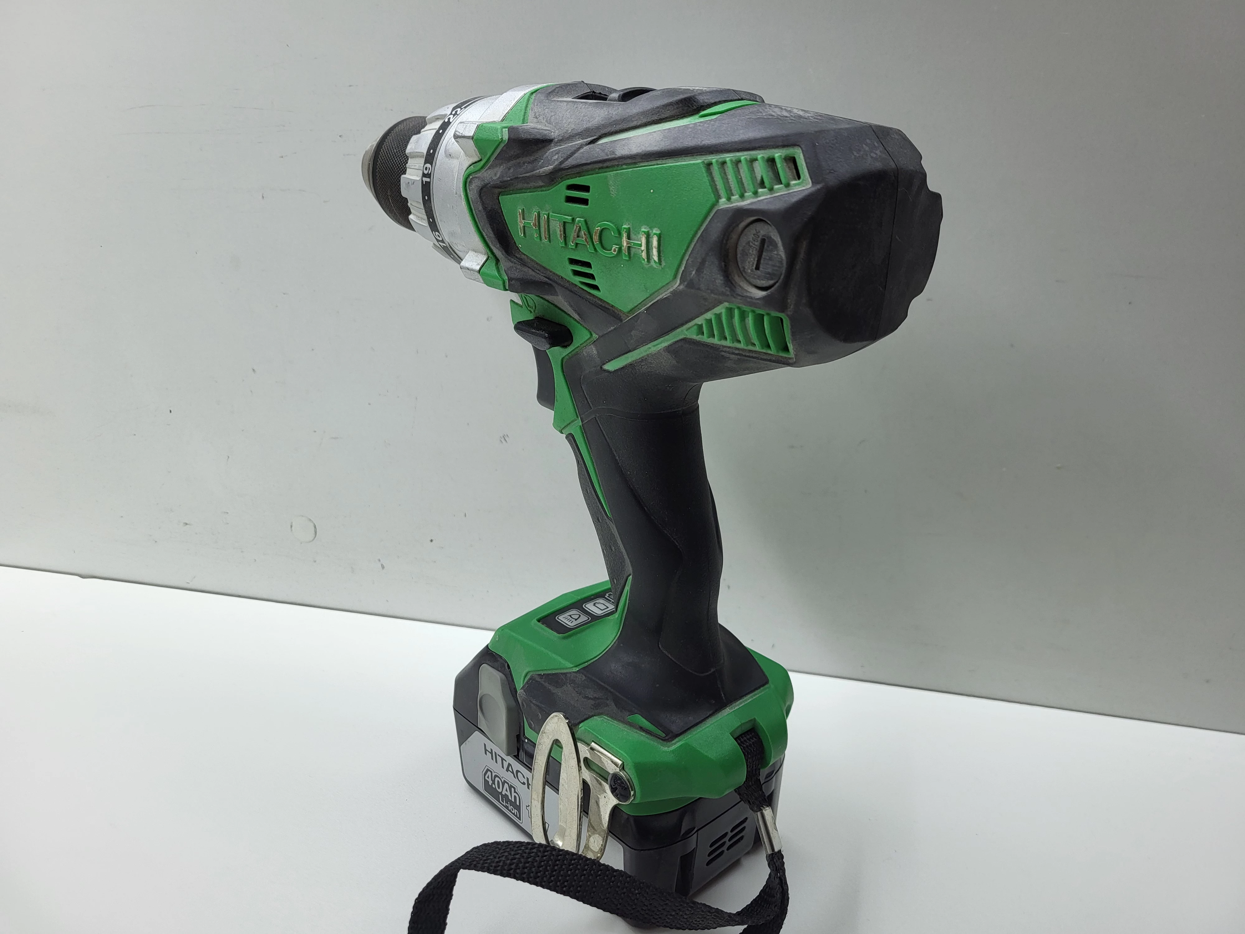 wkretarka-hitachi-ds-18dsdl-akumulator-40ah-pojemnosc-akumulatora-000