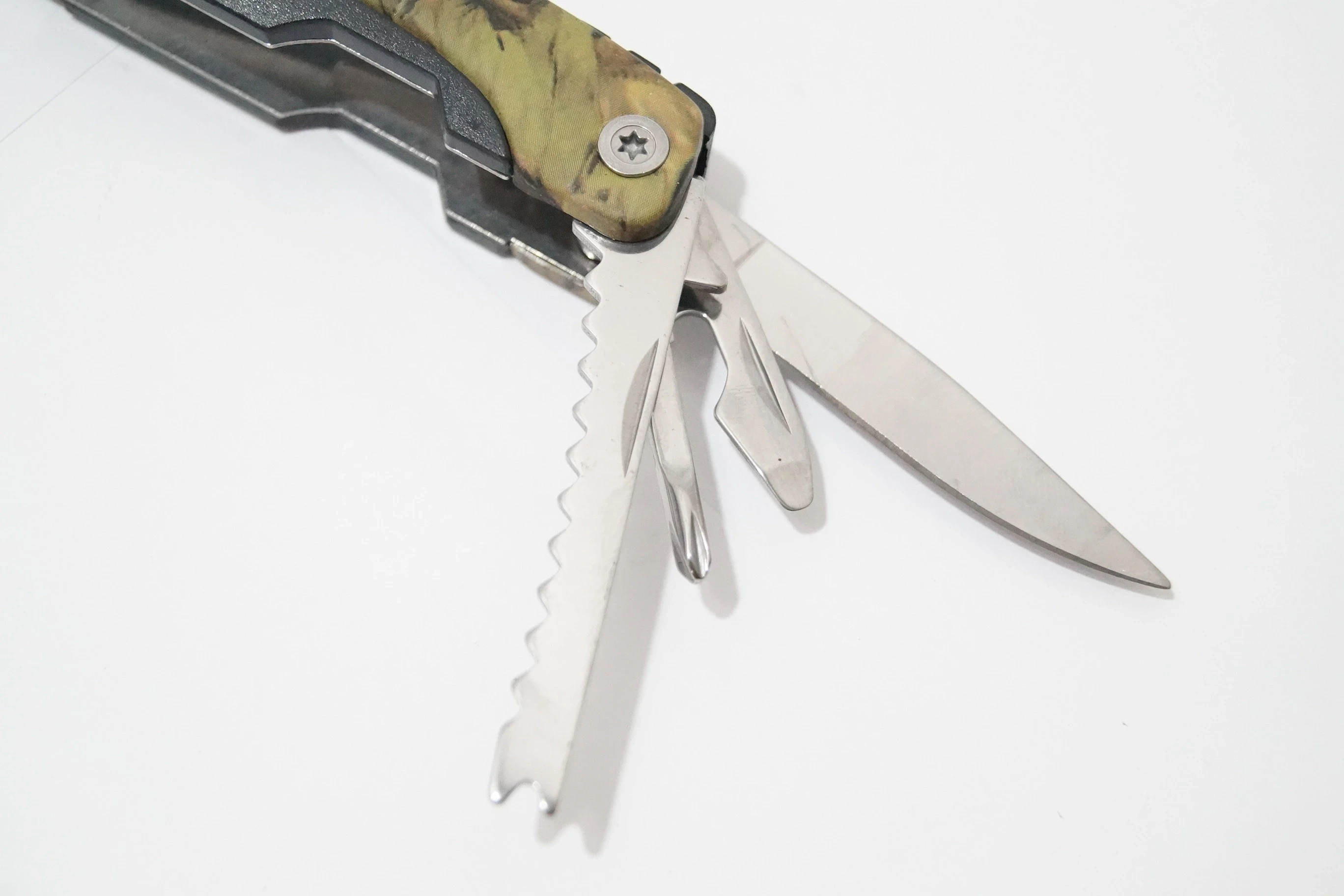 multitool-10w1-bsh-adventure-mt-018c-stan-11323-1