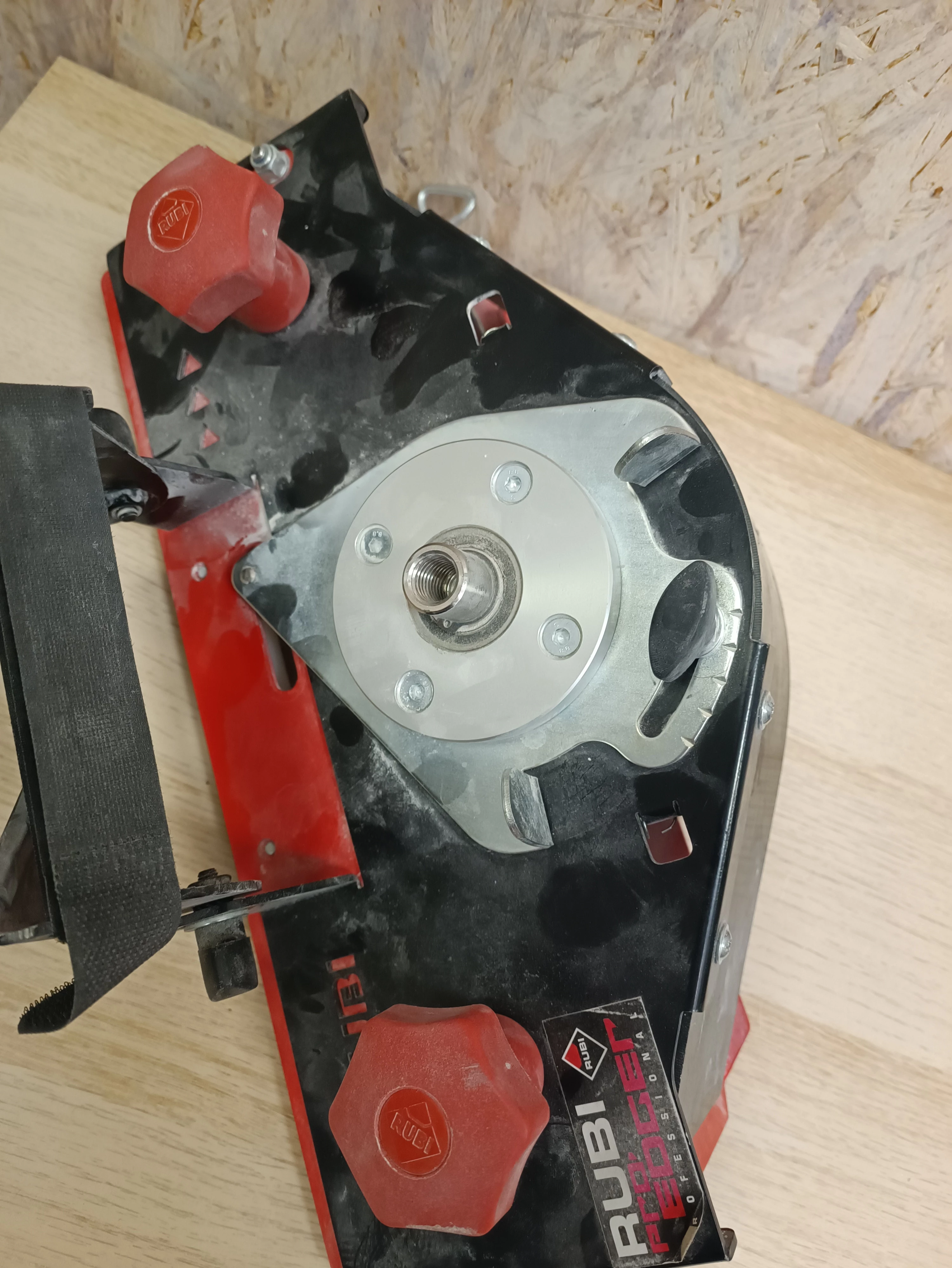 przystawka-do-ukosowania-plytek-rubi-pro-edger-stan-11323-2