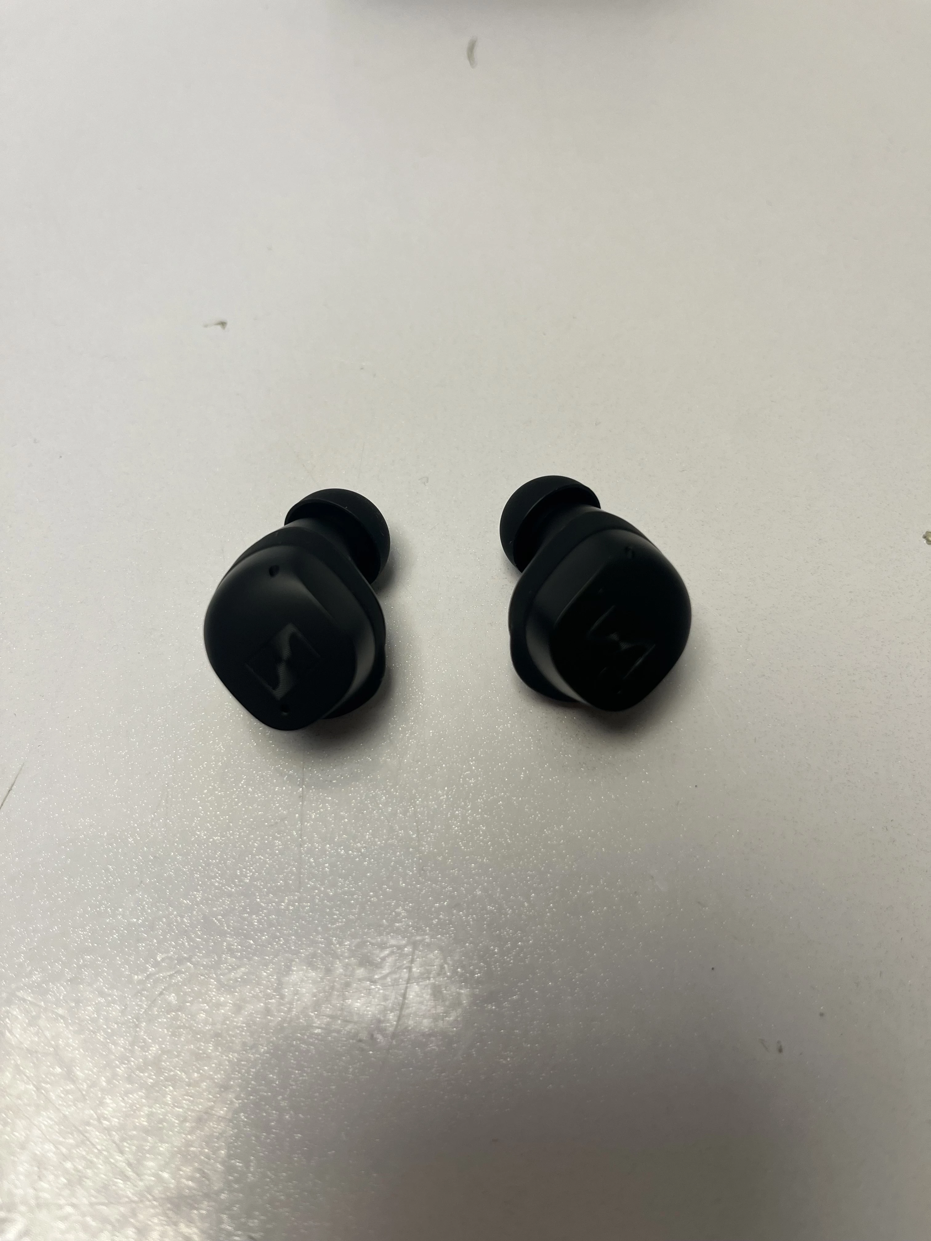 sennheiser-momentum-true-wireless-3-stan-11323-2