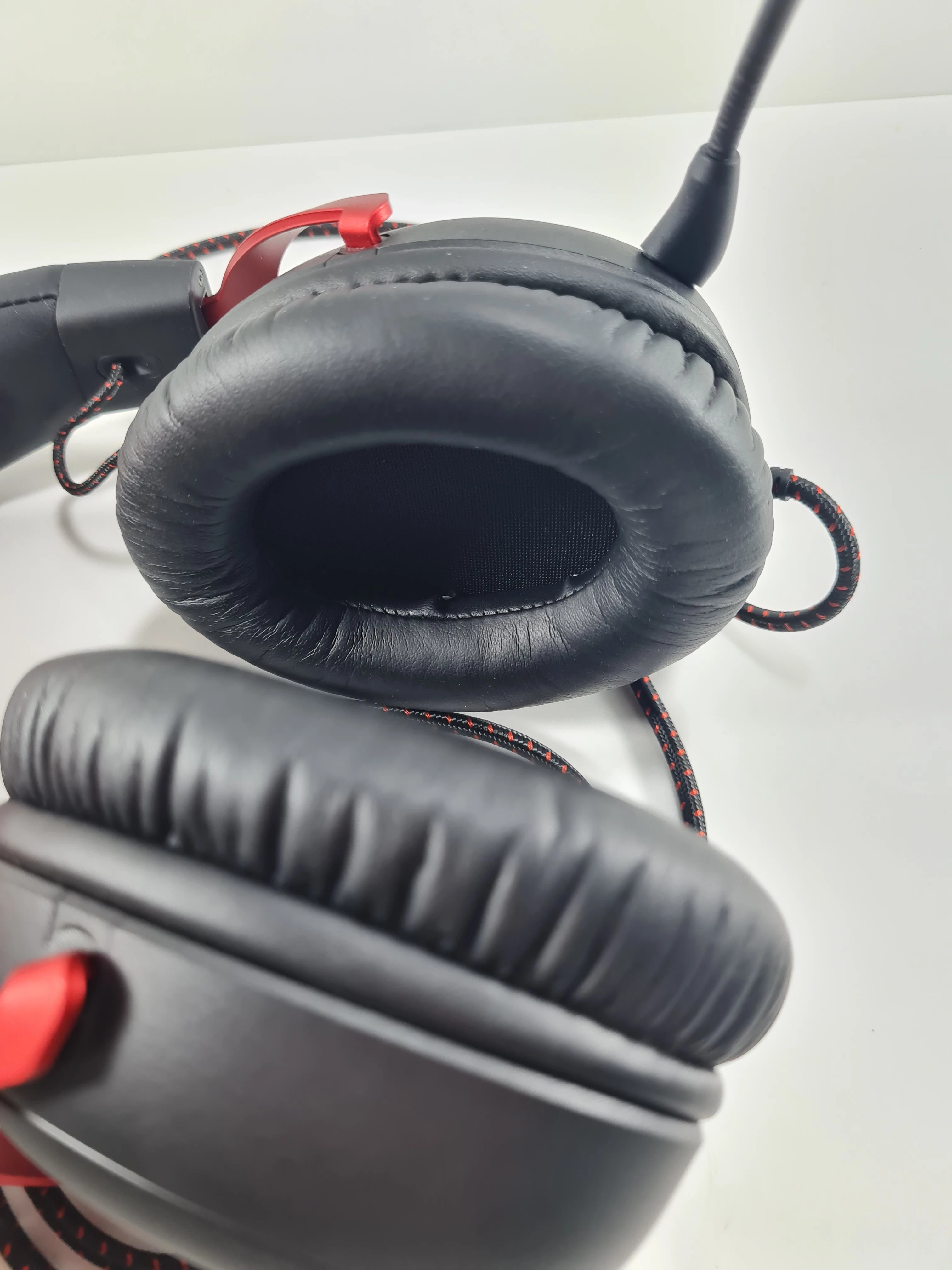 sluchawki-hyperx-cloud-iii-regulacja-glosnosci-203677-217737